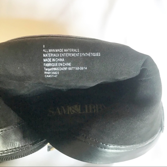 Black boots with gold chains & side zipper - Picture 6 of 8